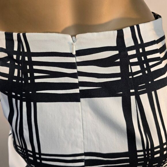 Express Design Studio Lined Skirt Black And White Geometric Print Women Size 2 - Picture 4 of 10